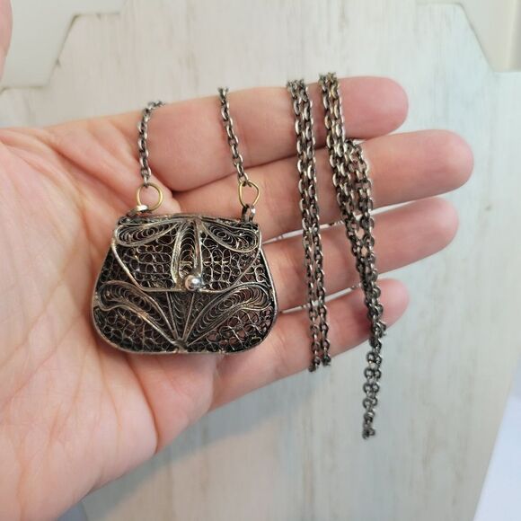 Vintage Filigree Purse Silver Tone Necklace - Picture 2 of 5